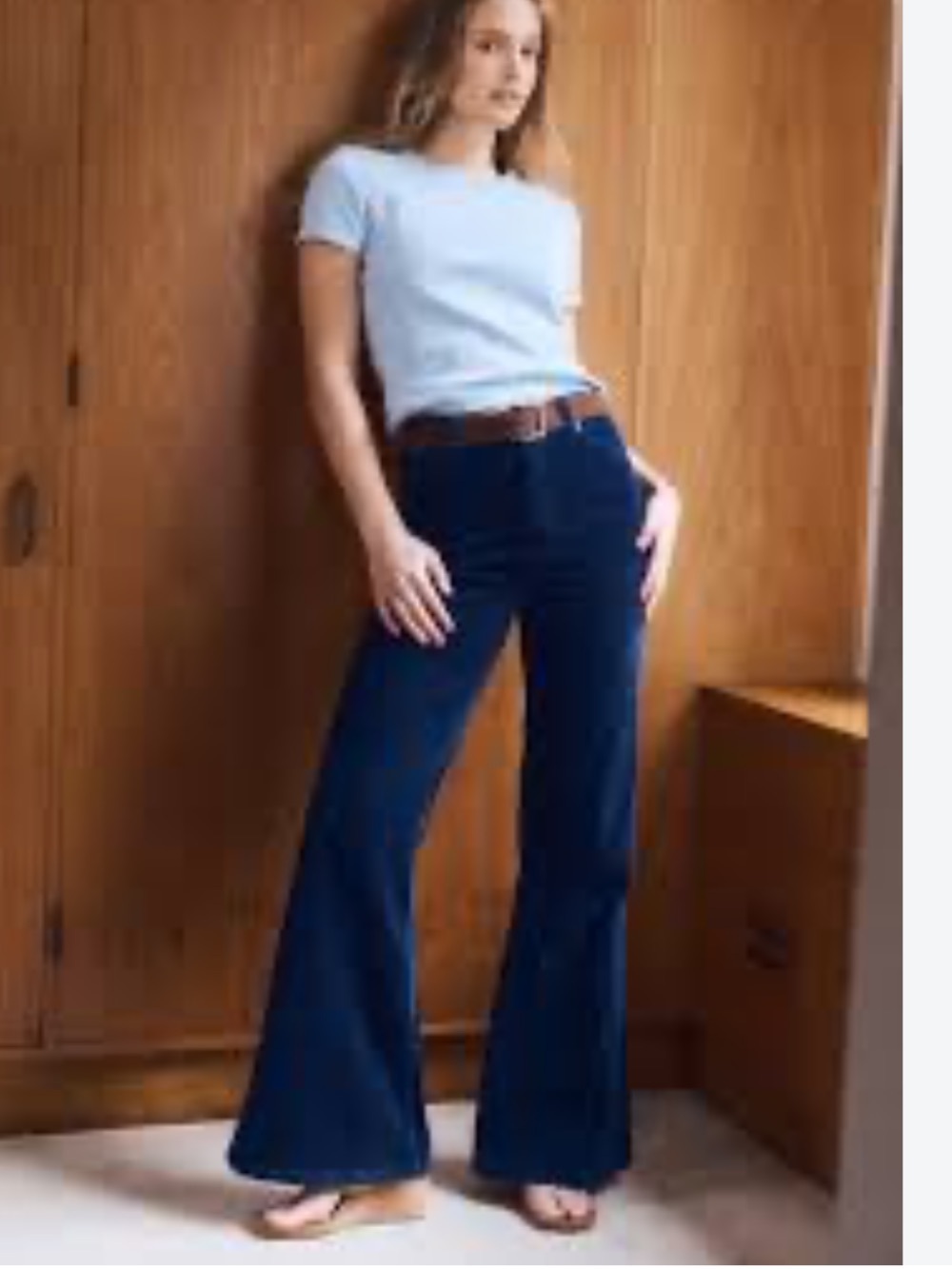Rollas Eastcoast Flare Jean in True Navy size 26